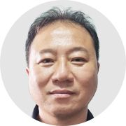 정비소 사장님 사진